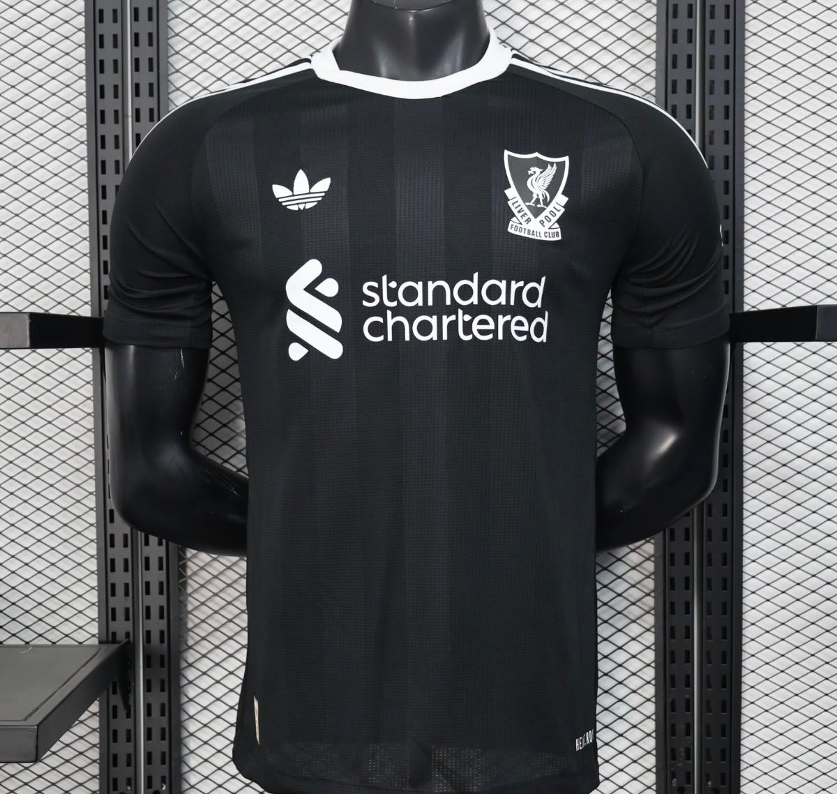Liverpool Black GK Shirt 25/26
