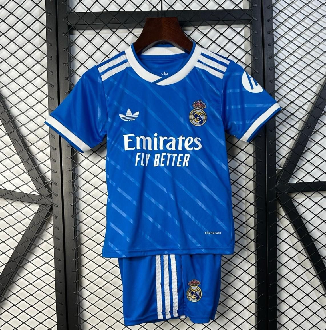 Real Madrid Third Kids Set 2025/26