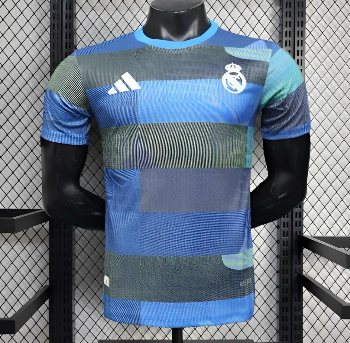 Real Madrid Pre Match Shirt 2025/26