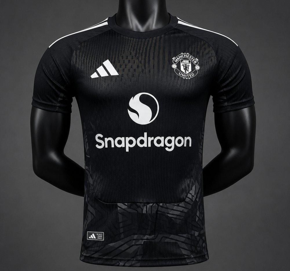 Player Version 26/27 Manchester United Black Goalkeeper Jersey